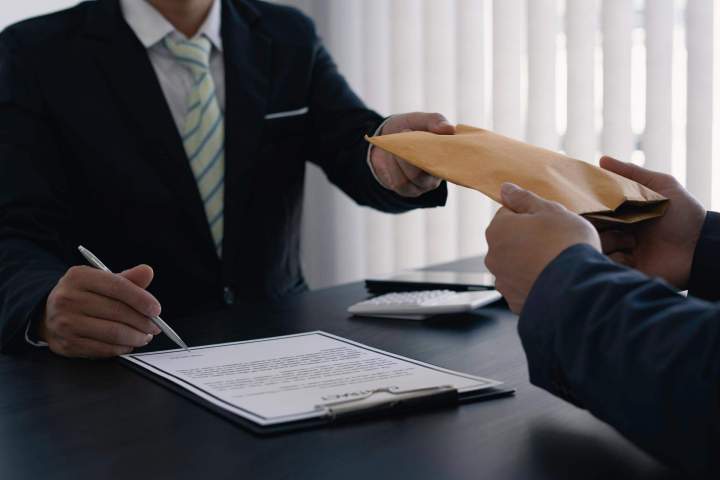 Conseil juridique licenciement Versailles