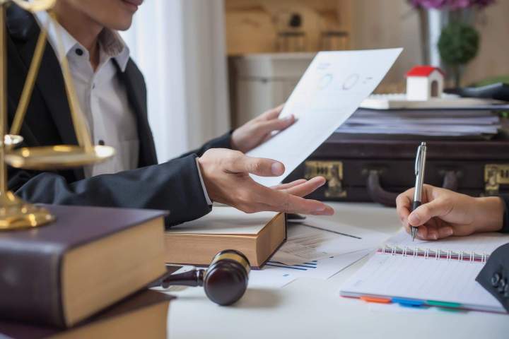 Conseil juridique inaptitude travail Versailles